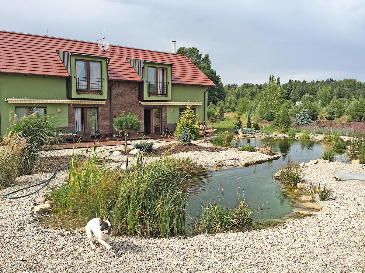 Lake View Apartments near Golf Resort Kunětická Hora, Dříteč Pardubice Exterior foto