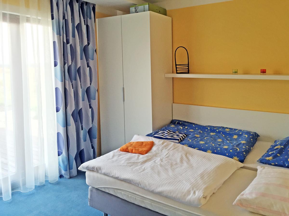Lake View Apartments near Golf Resort Kunětická Hora, Dříteč Pardubice Exterior foto